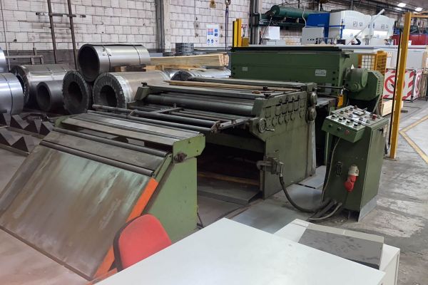 Längs-Querteilanlage 1.500 x 2,0 mm