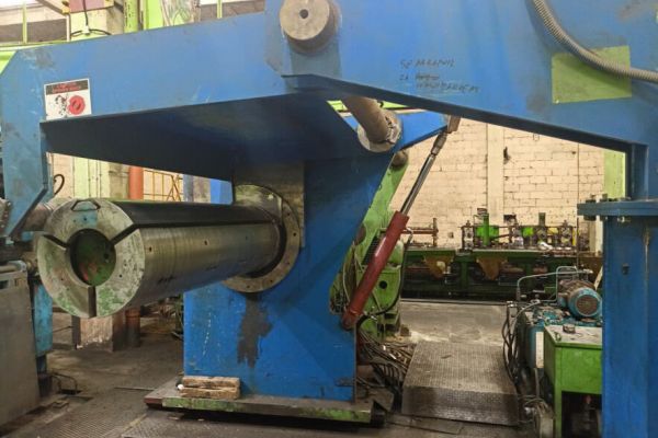 Längsteilanlage 1.520 x 4,0 mm