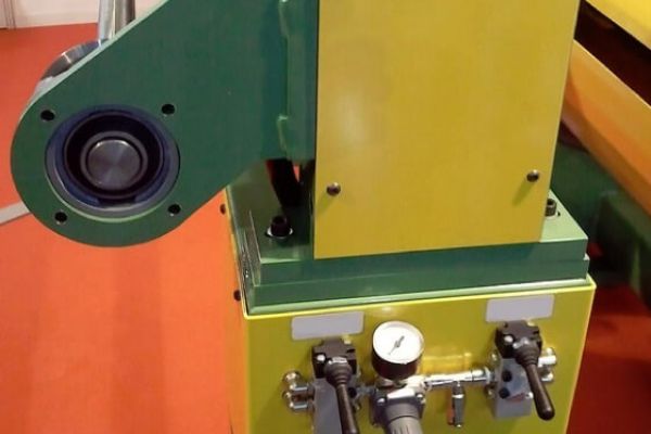 Mini-Längsteilanlage 1.000 / 1.250 / 1.500 x 1,5 mm