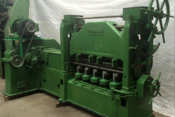 Richtmaschine 1.500 x 2,5 mm