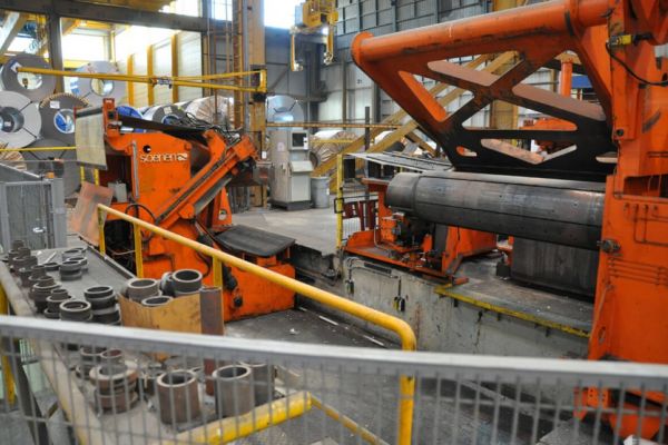 Schwer-Längsteilanlage 1.600 x 5,0 mm