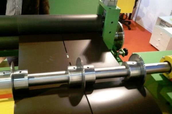 Mini-Längsteilanlage 1.000 / 1.250 / 1.500 x 1,5 mm