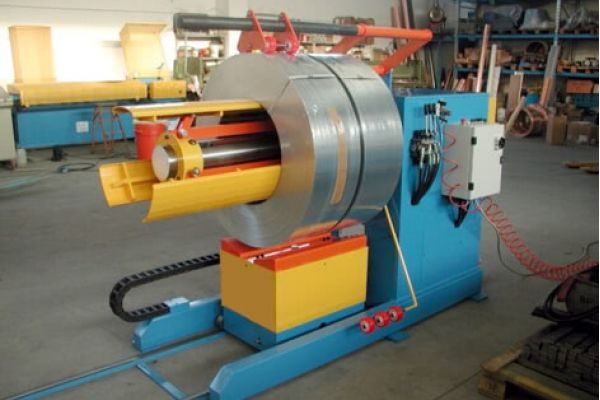 Decoiler 1,250 mm x 5 to.