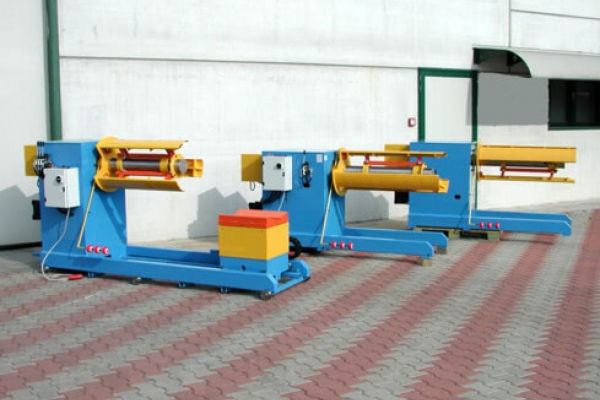 Decoiler 1,250 mm x 5 to.